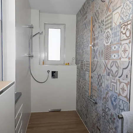 16lilien Apartmentwohnung Gartenblick شقة *